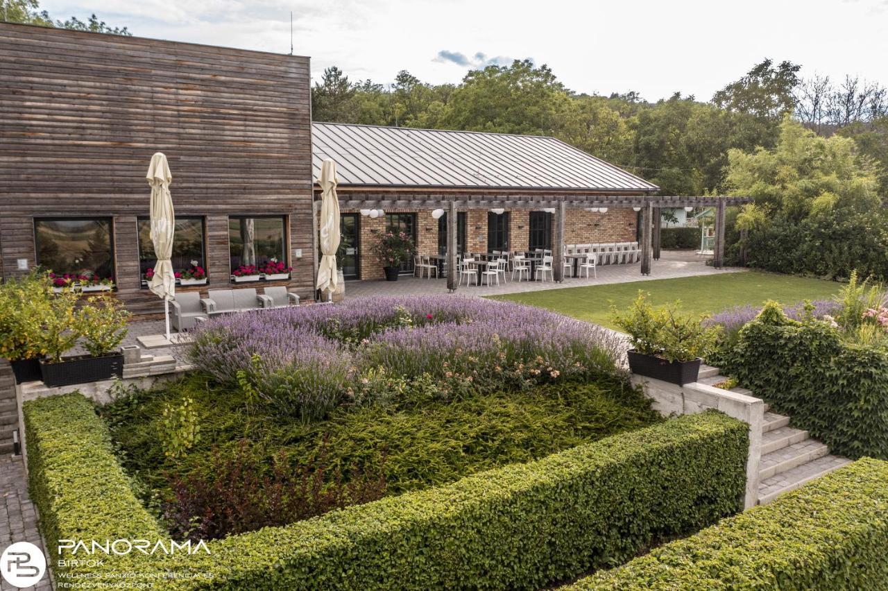 Bed and Breakfast Panorama Birtok - Wellness Panzio, Konferencia Es Rendezvenykoezpont Győrújbarát Exteriér fotografie